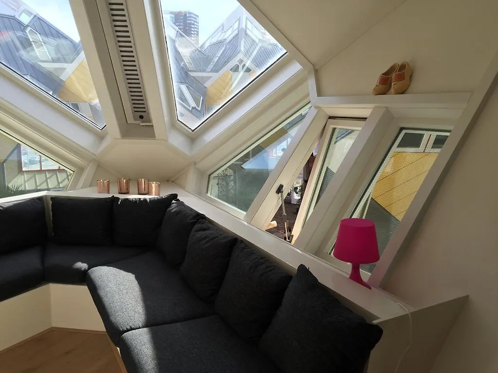Cube House Rotterdam Ξενοδοχείο 0*,  Ολλανδία
